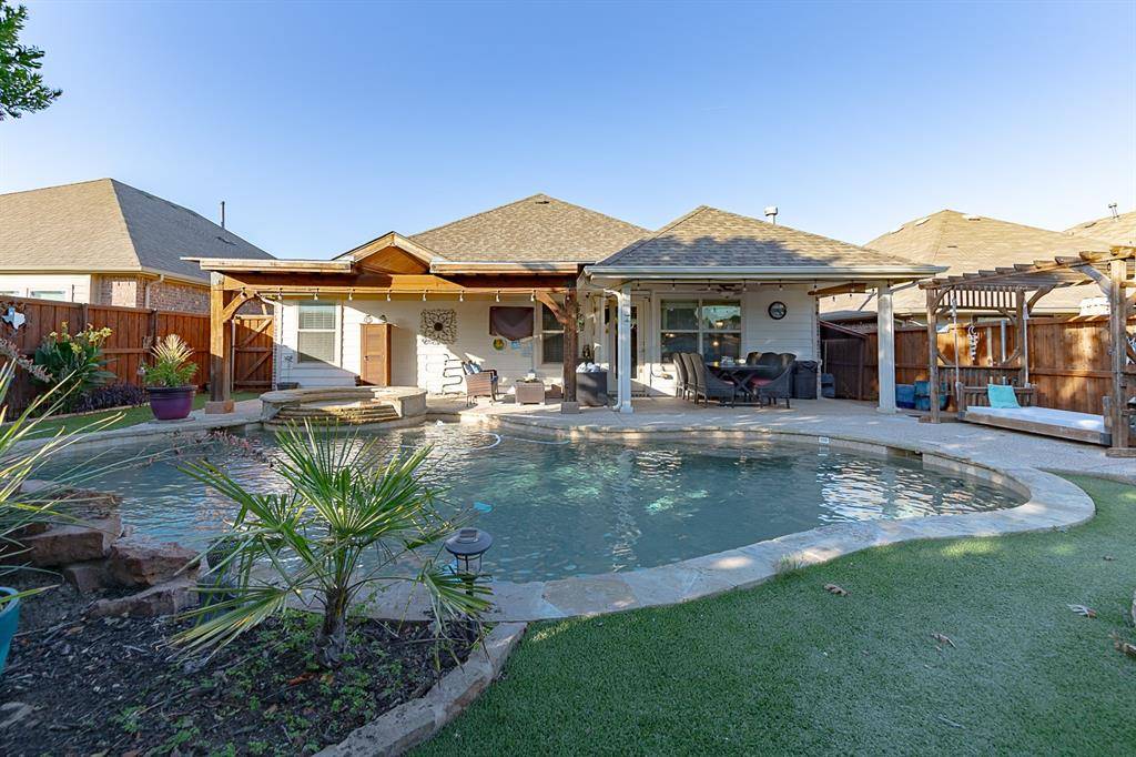 Fort Worth, TX 76052,1161 Crest Breeze Drive