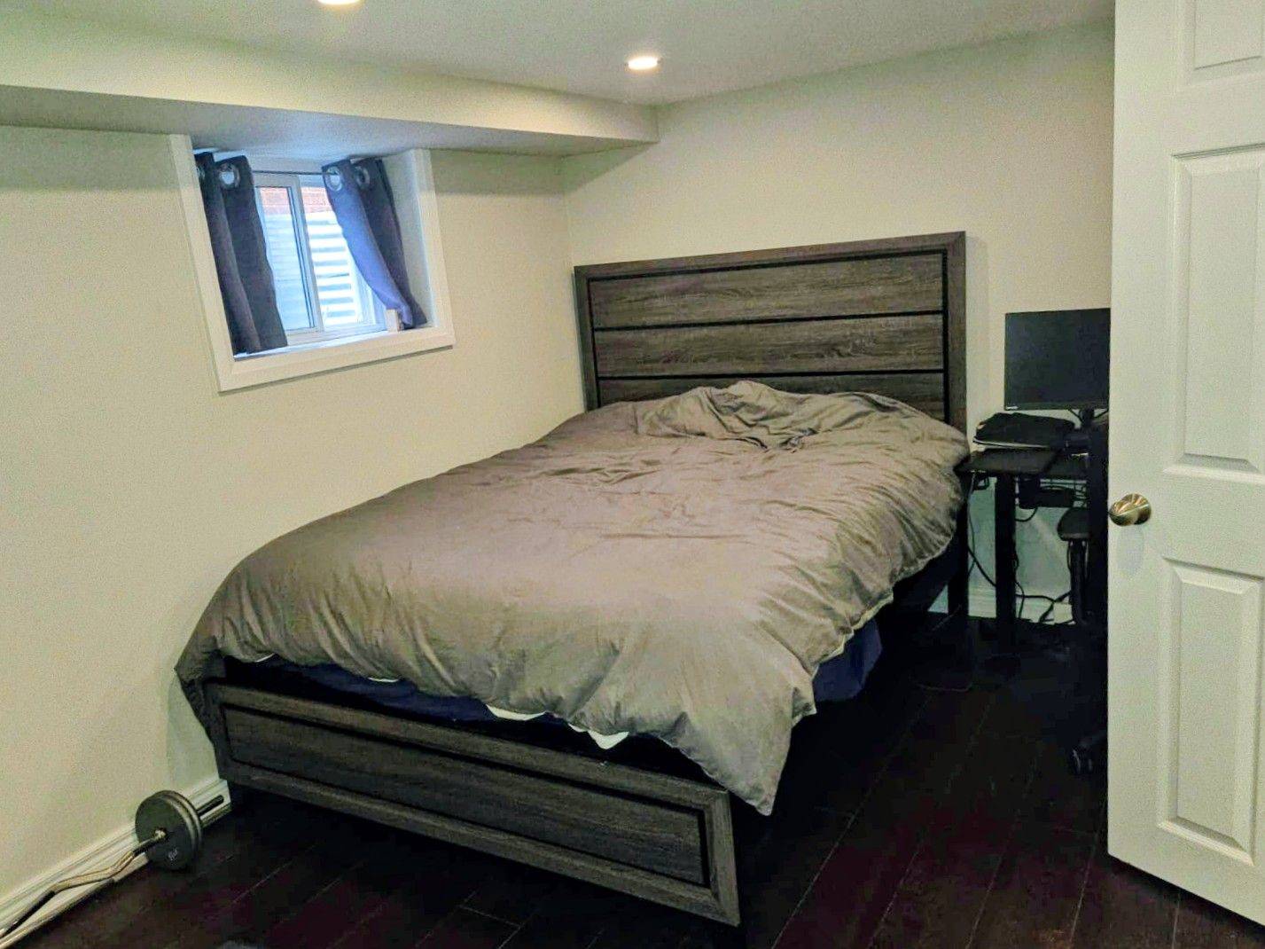 Barrie, ON L4N 9S7,8 Grace CRES #BSMT