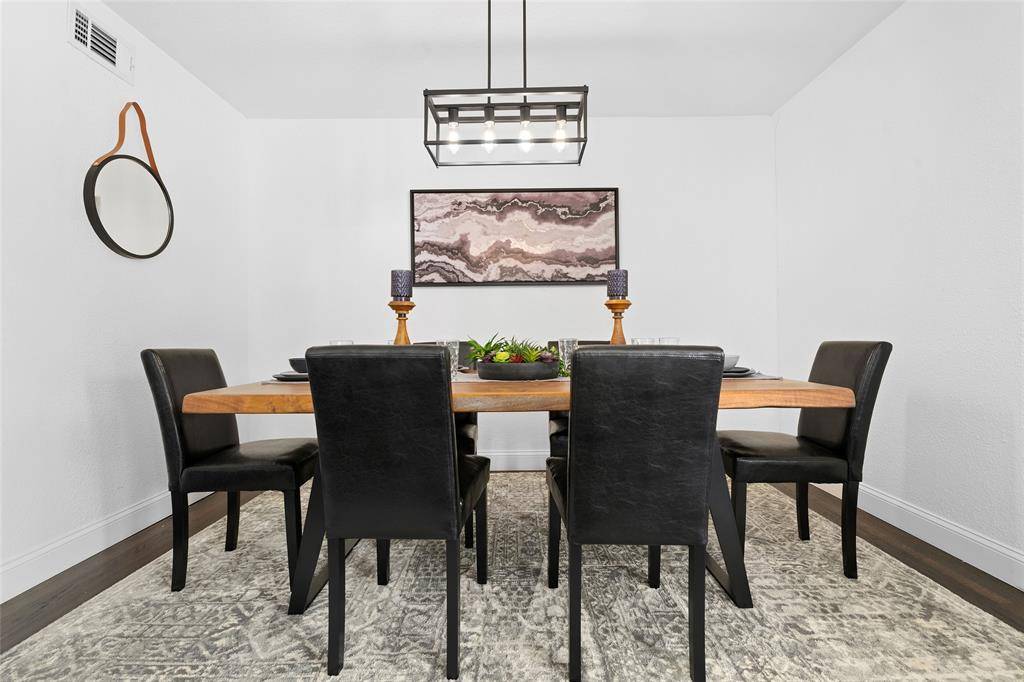 Dallas, TX 75220,3364 Darvany Drive