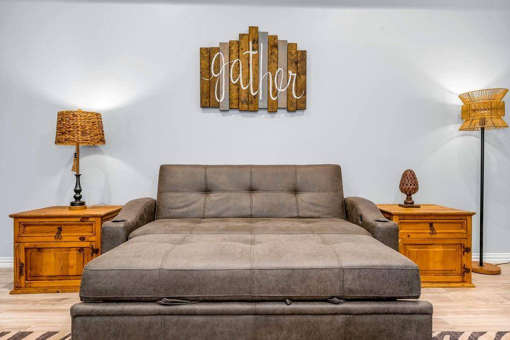 3330 Timberview Road, Dallas, TX 75229