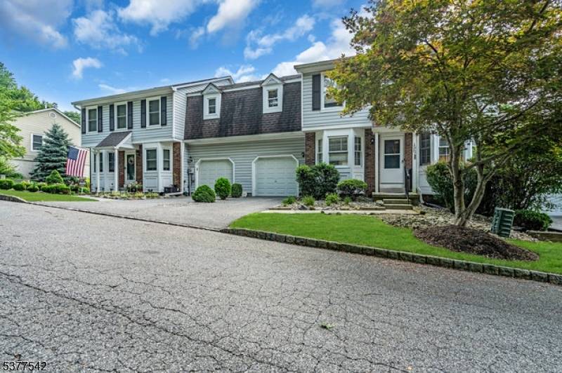 Allamuchy Twp., NJ 07840,11 Pheasant Run