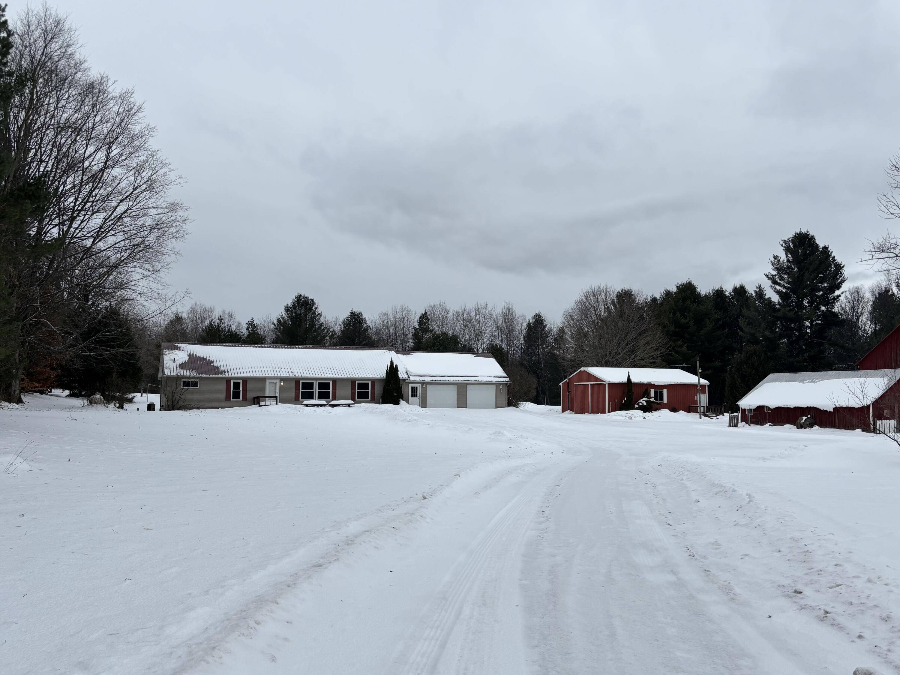 Reed City, MI 49677,4711 S Lakola RD