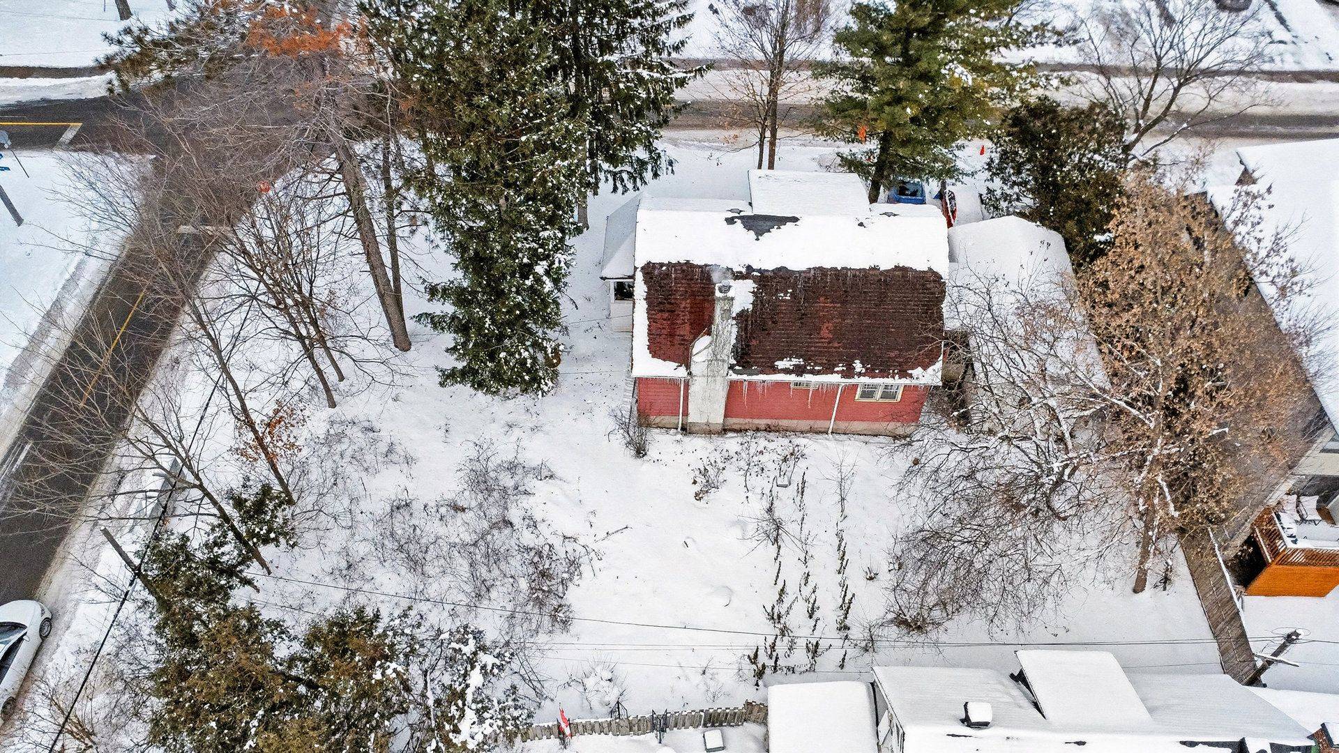 Westboro - Hampton Park, ON K1Z 5P7,641 Tweedsmuir AVE