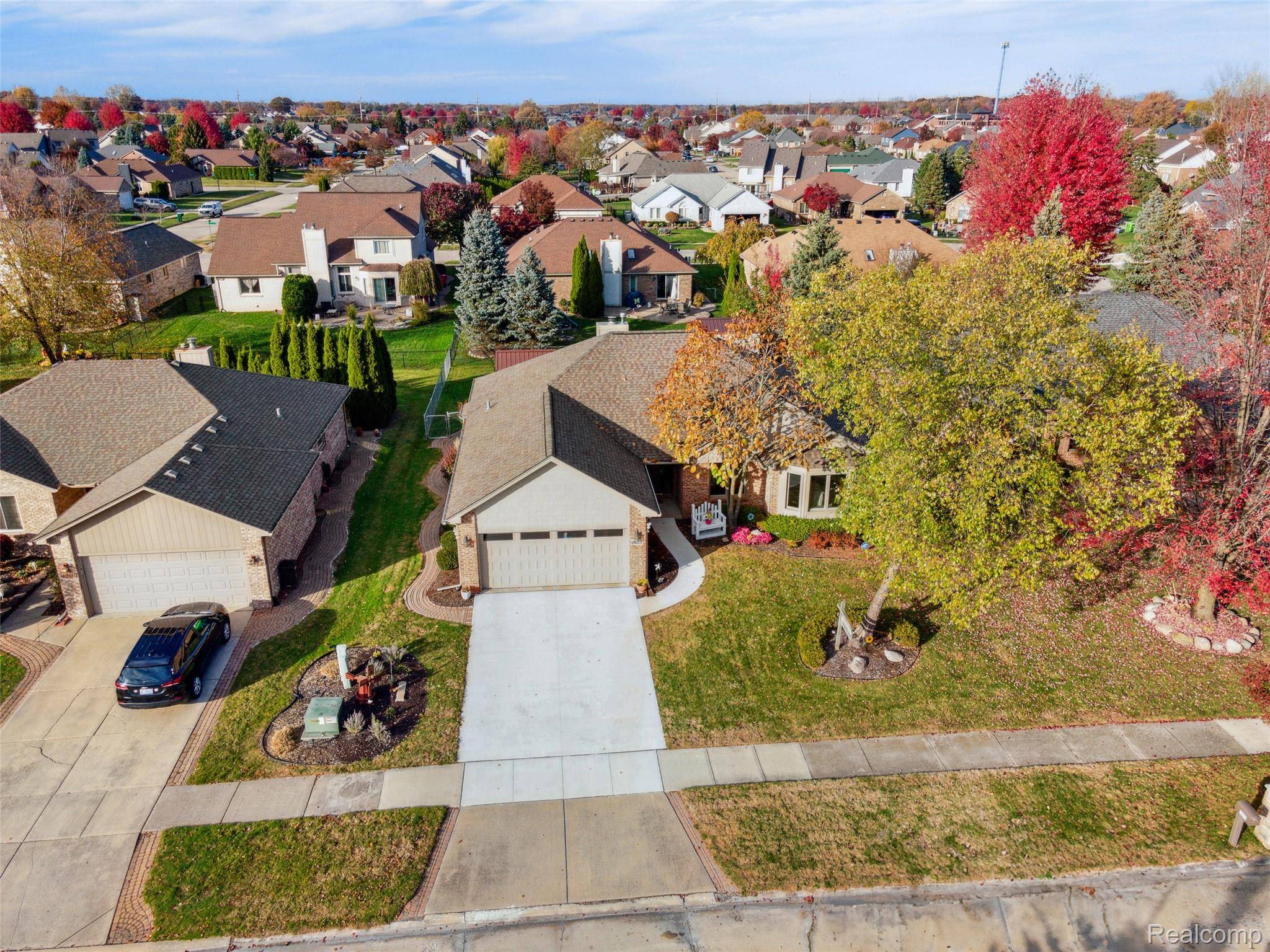 Macomb, MI 48044,19603 Cornell DR