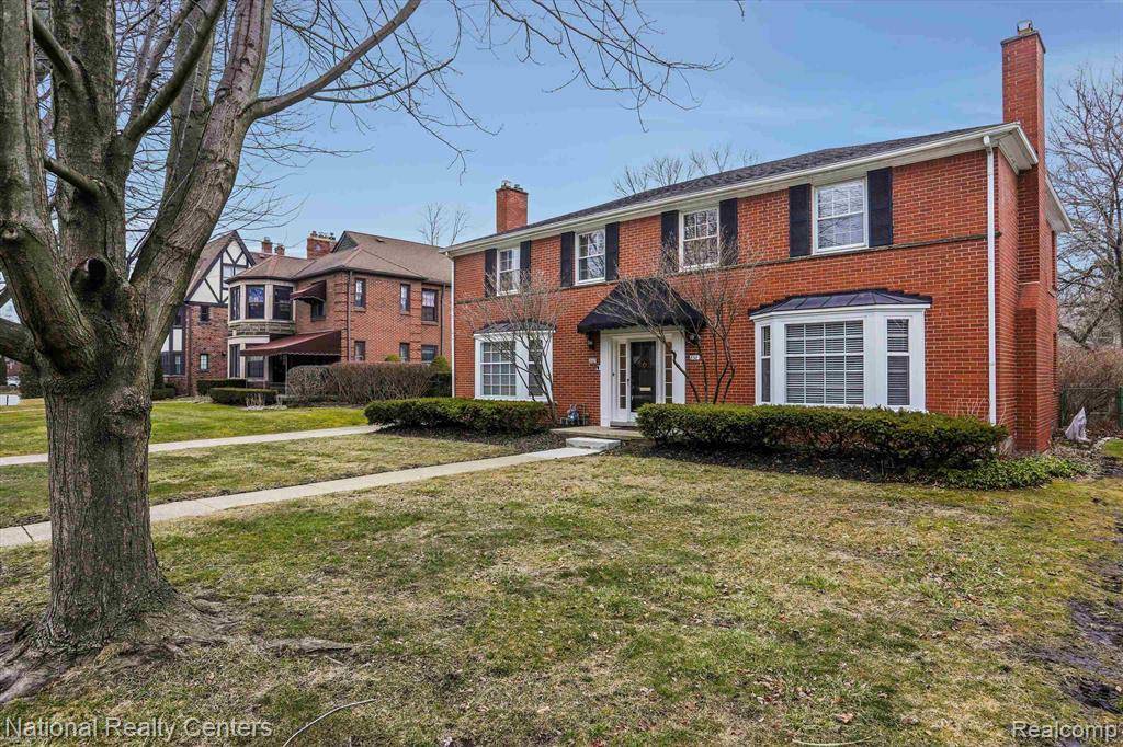 Grosse Pointe Park, MI 48230,858 Trombley RD