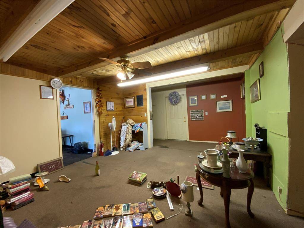 Comanche, TX 76442,800 W Central Avenue