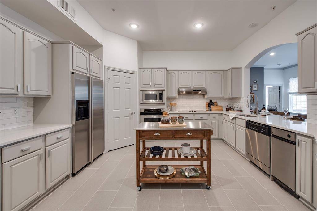 Highland Park, TX 75219,4201 Lomo Alto Drive #209