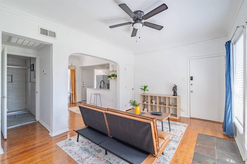 Dallas, TX 75214,5305 Reiger Avenue #2