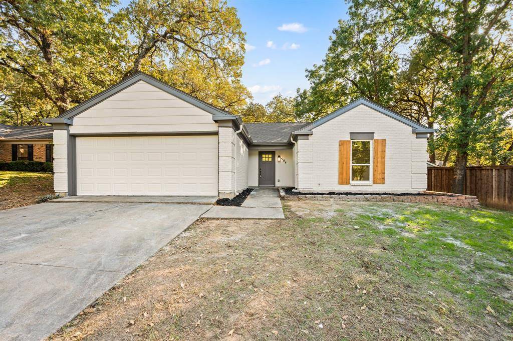 Euless, TX 76039,504 Wild Oak Lane