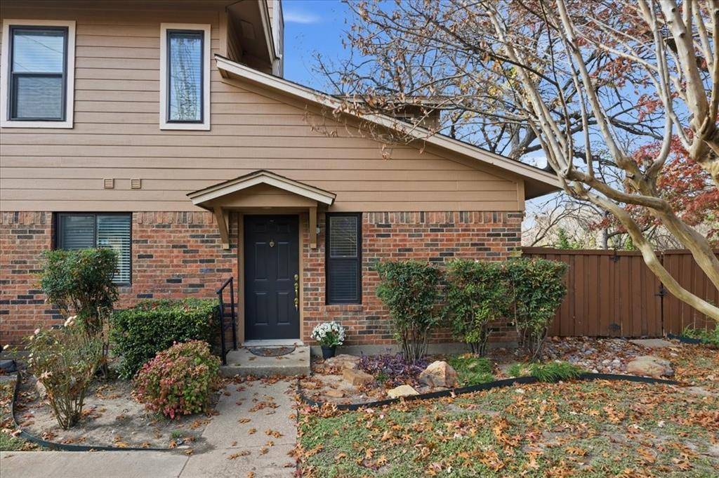 Benbrook, TX 76109,5642 Cedar Creek Drive