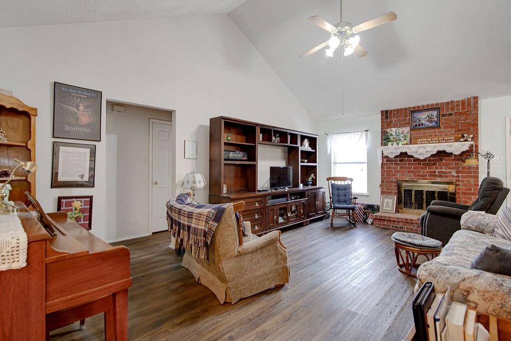 Burleson, TX 76028,703 Windridge Lane