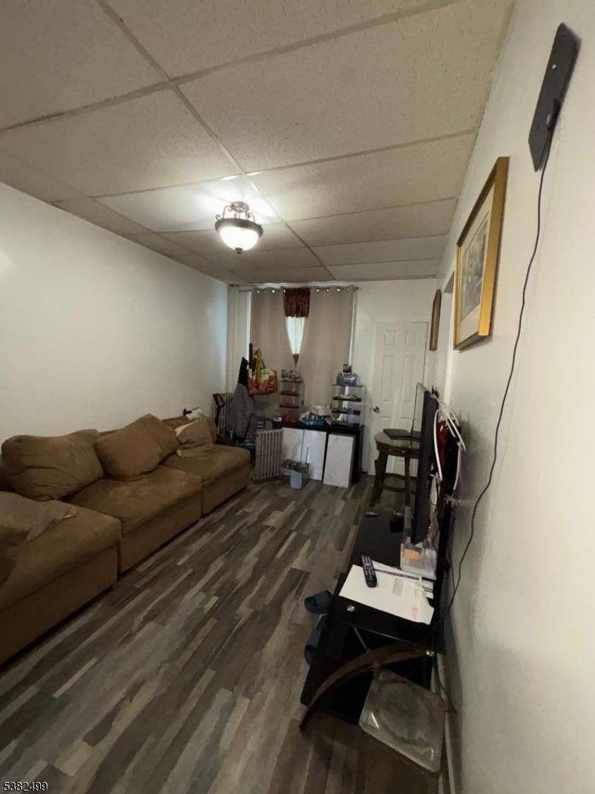 Paterson City, NJ 07501,879 Madison Ave