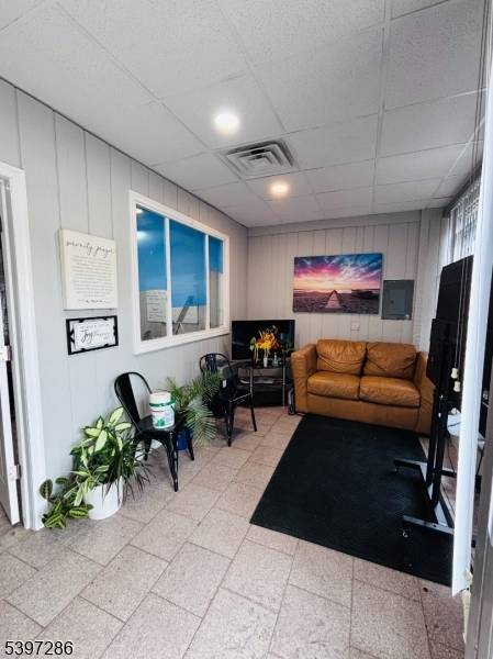 Paterson City, NJ 07501,32 Cianci St