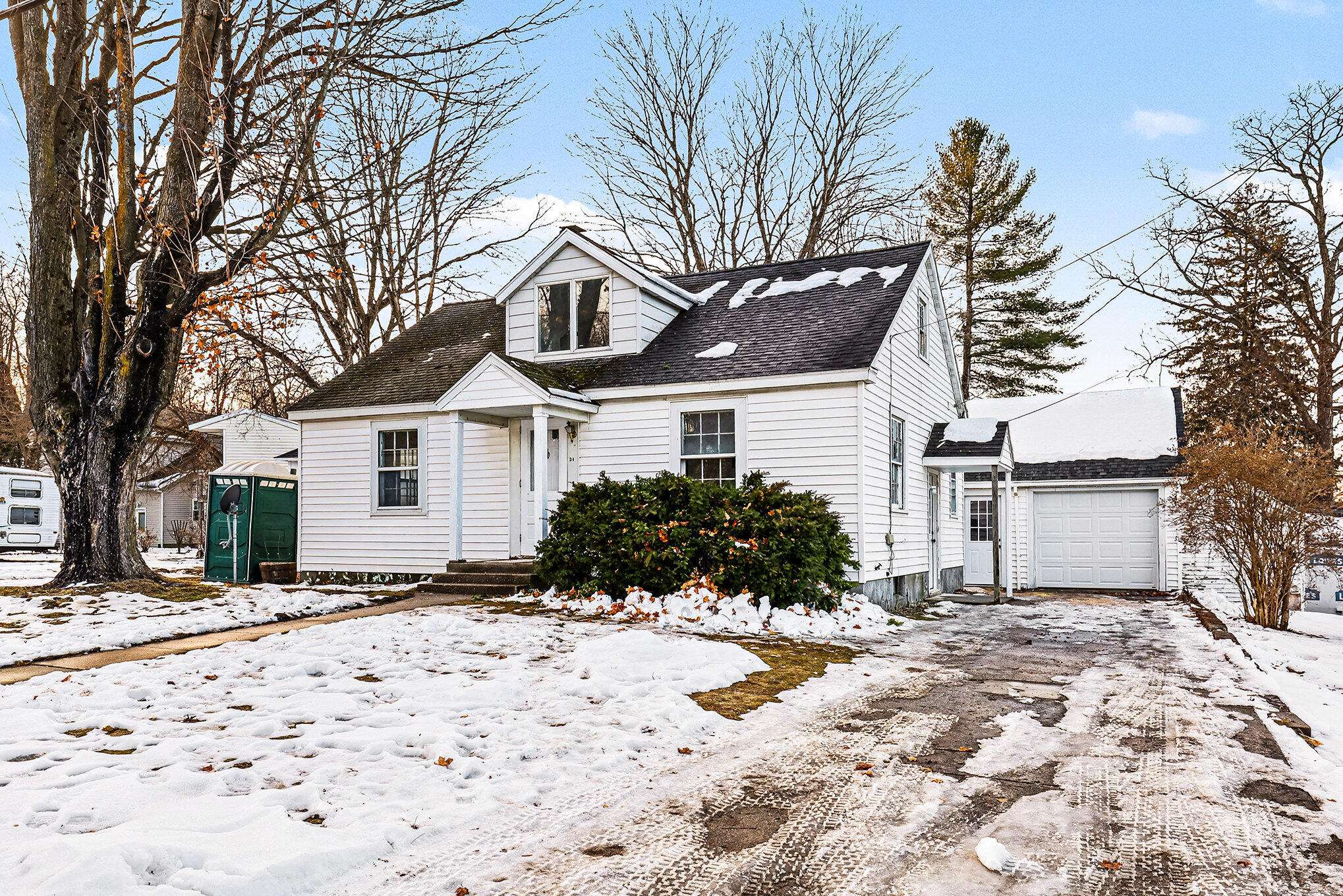 Newaygo, MI 49337,31 N Fair ST