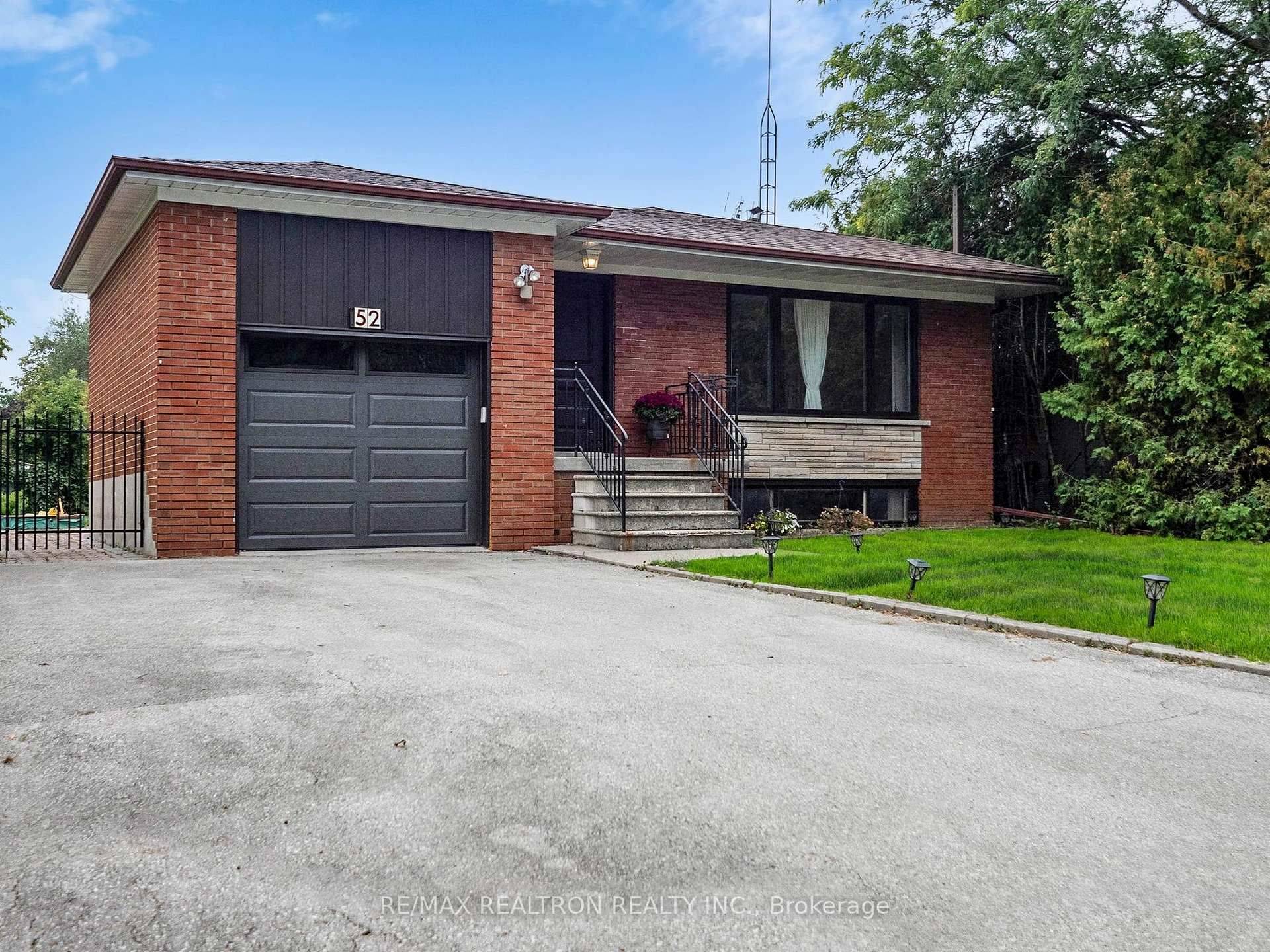 Toronto C07, ON M2R 1S9,52 Wynn RD