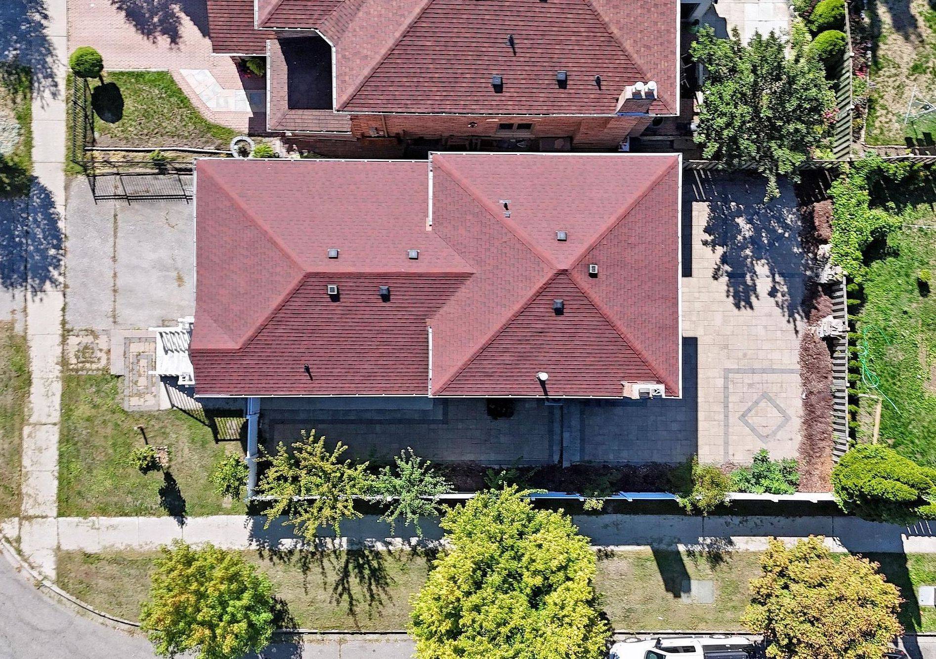 Toronto E10, ON M1E 5A1,54 Emcarr DR #BSMT