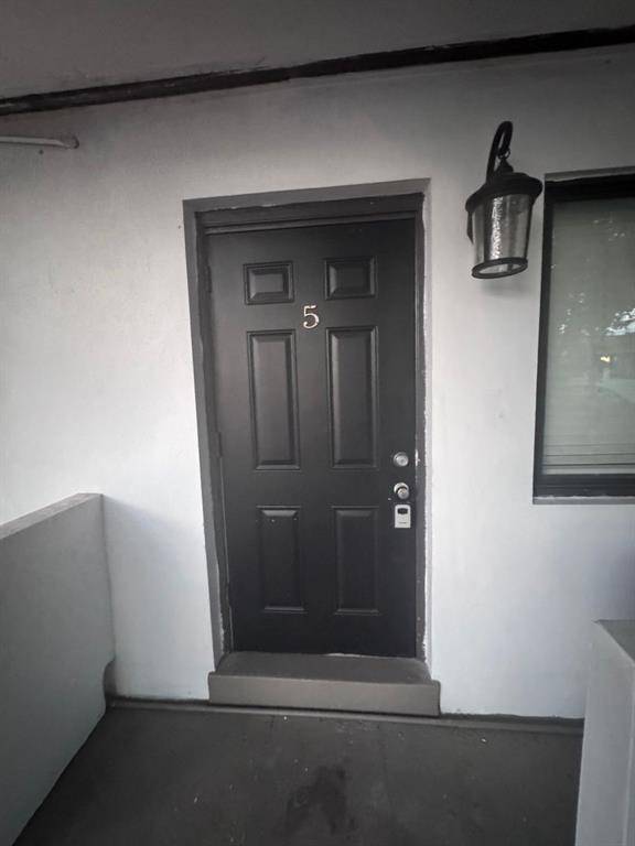 Hollywood, FL 33020,2238 Fillmore St #5