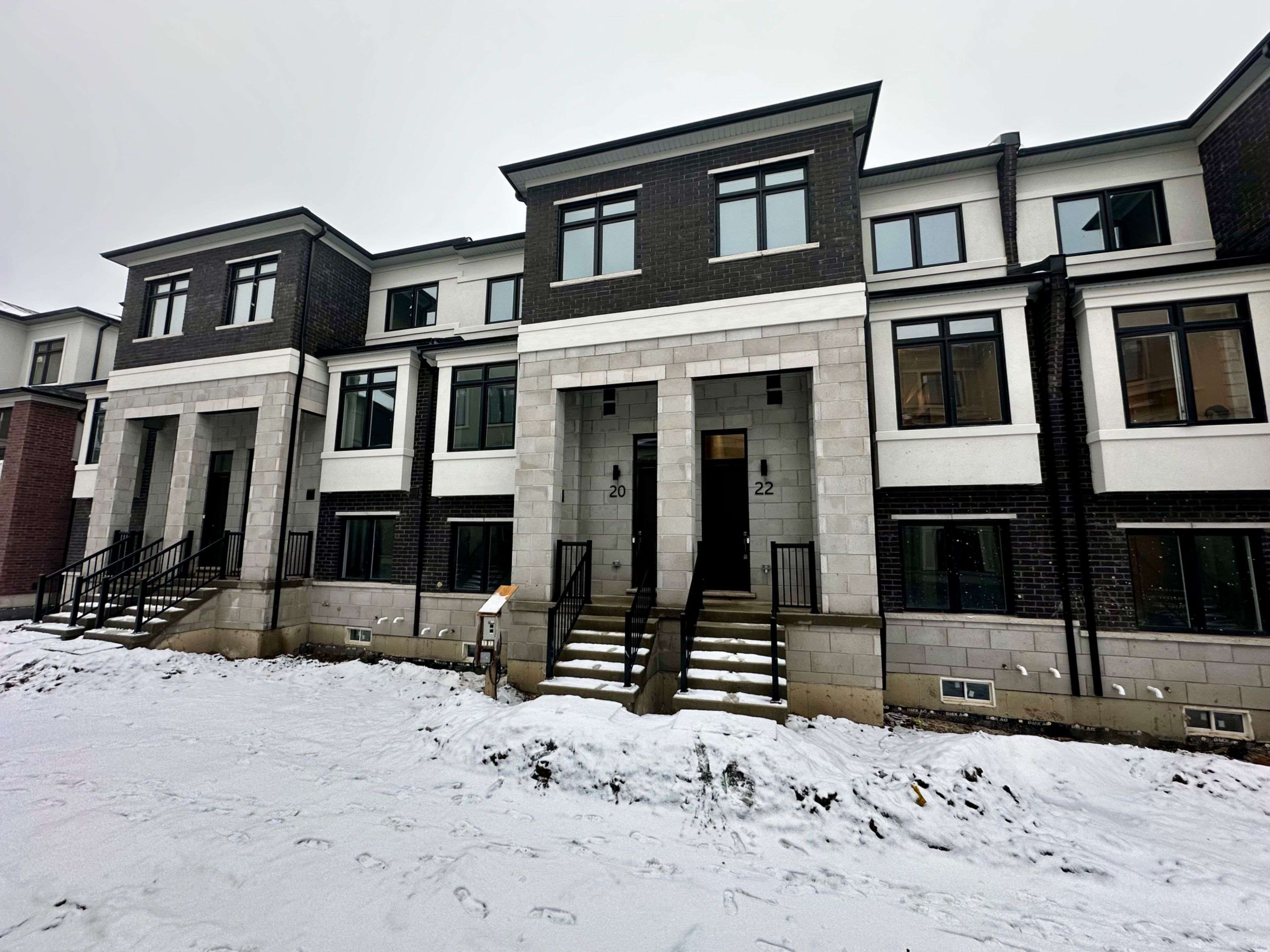 Richmond Hill, ON L4B 0J4,22 CHAPPLE LN