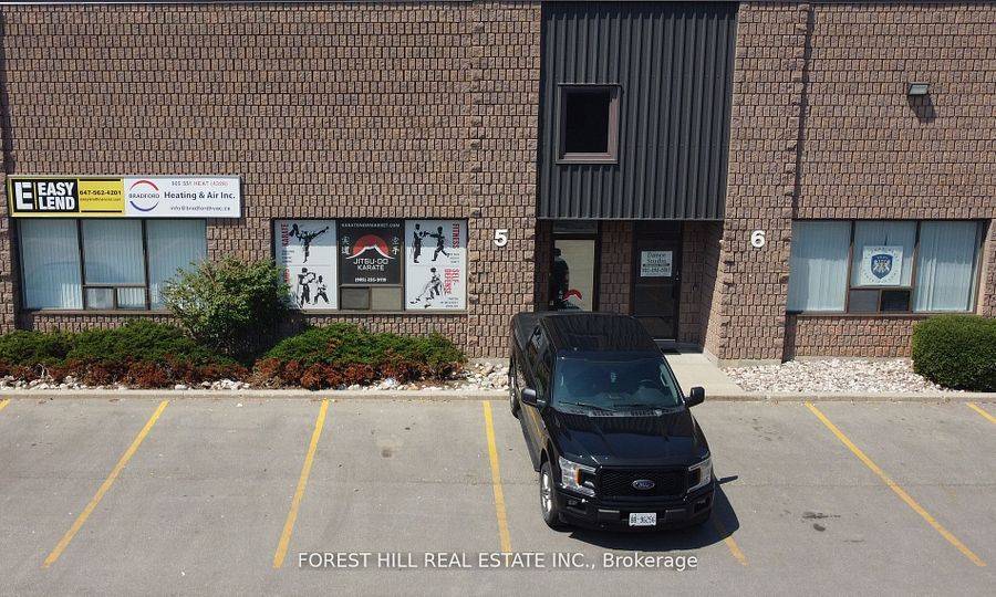 Newmarket, ON L3Y 8Y3,1211 Gorham ST #5