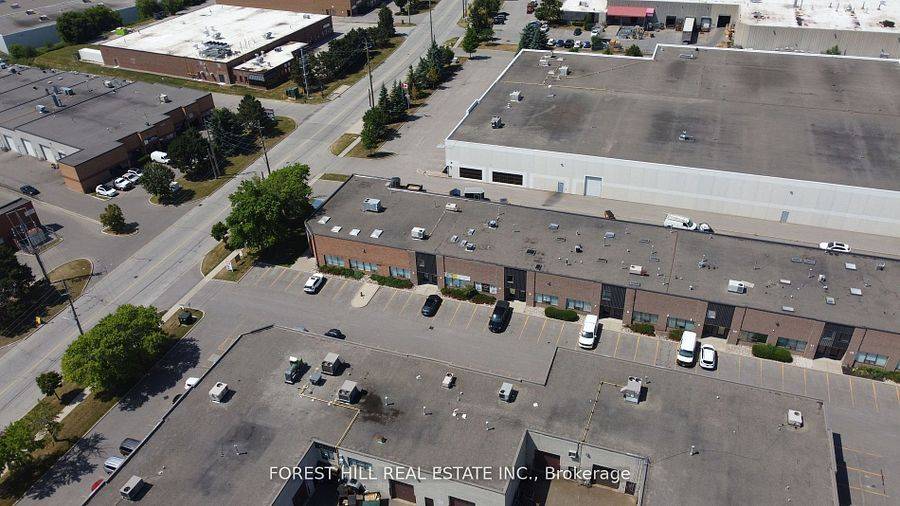 Newmarket, ON L3Y 8Y3,1211 Gorham ST #5