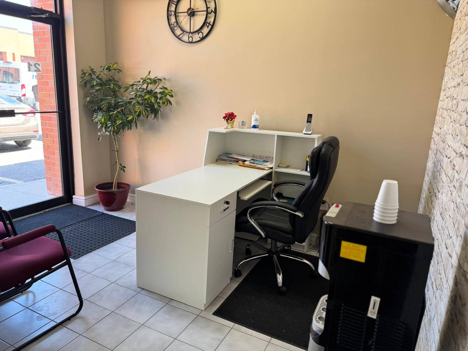 Toronto W05, ON M9L 2W1,4801 Steeles AVE W #21