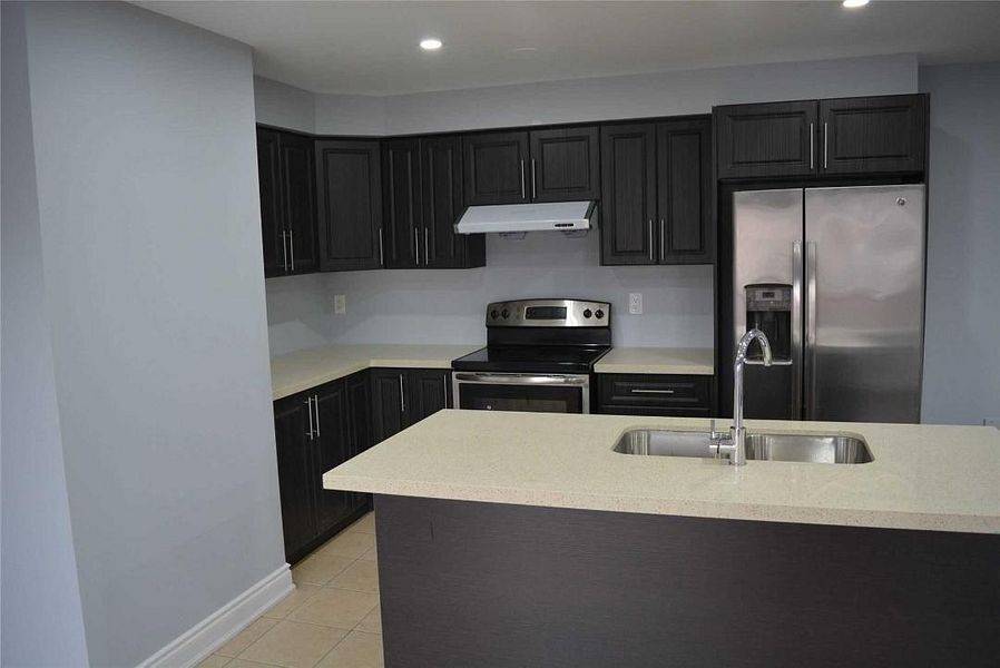 Brampton, ON L7A 3Z3,54 Baycliffe CRES #Upper