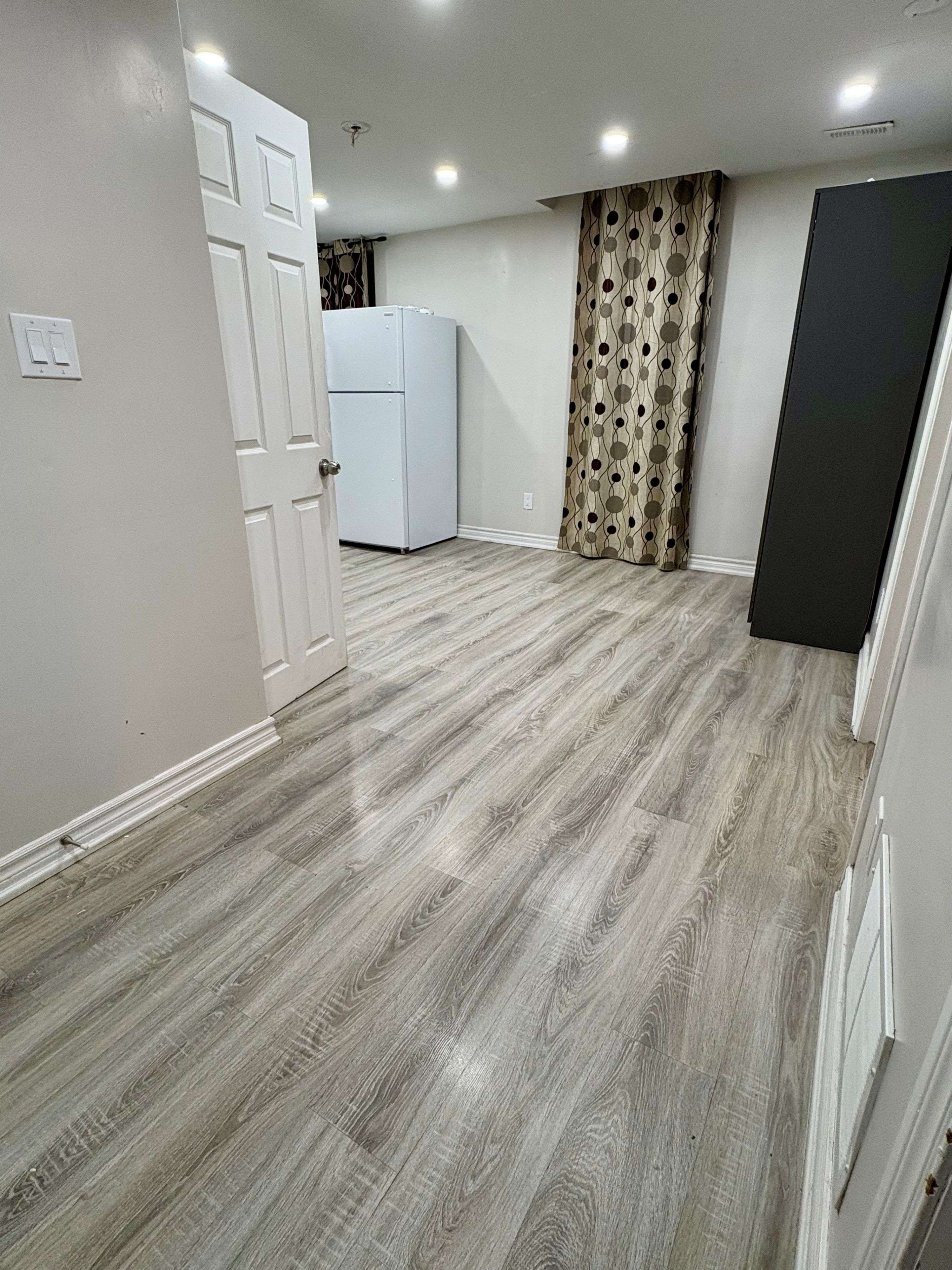 Brampton, ON L6Z 2Z7,92 Evalene CT