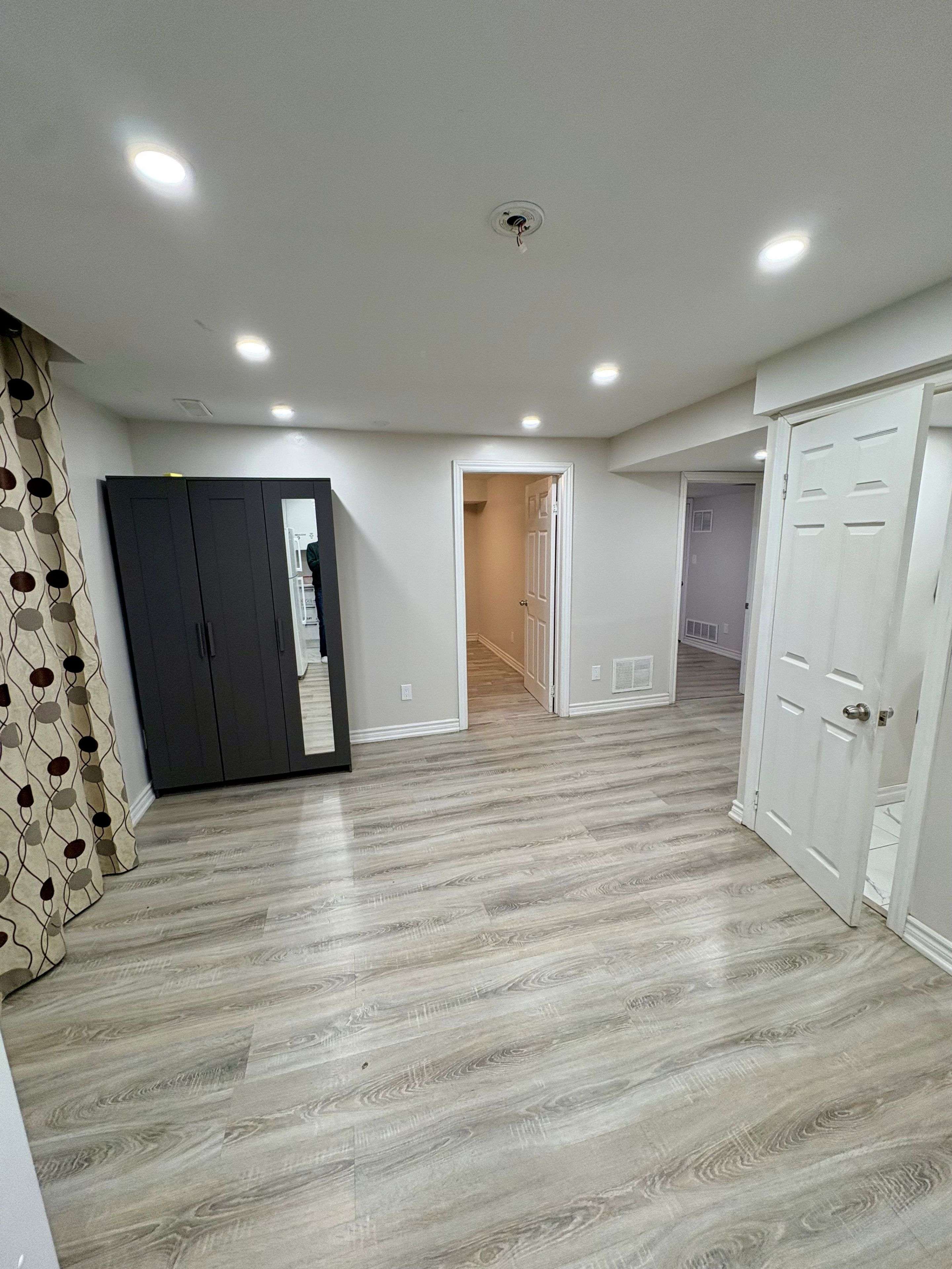 Brampton, ON L6Z 2Z7,92 Evalene CT