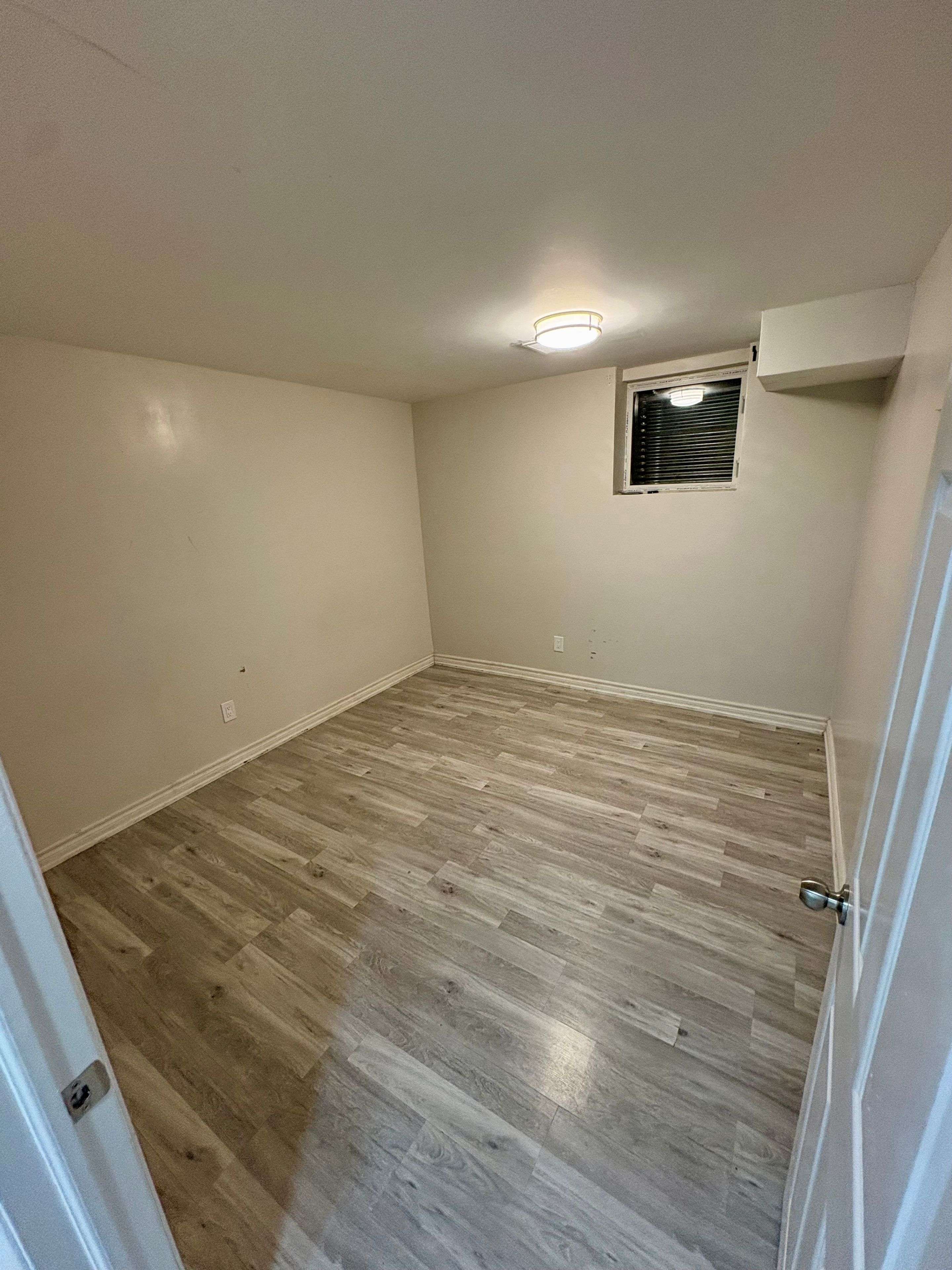 Brampton, ON L6Z 2Z7,92 Evalene CT