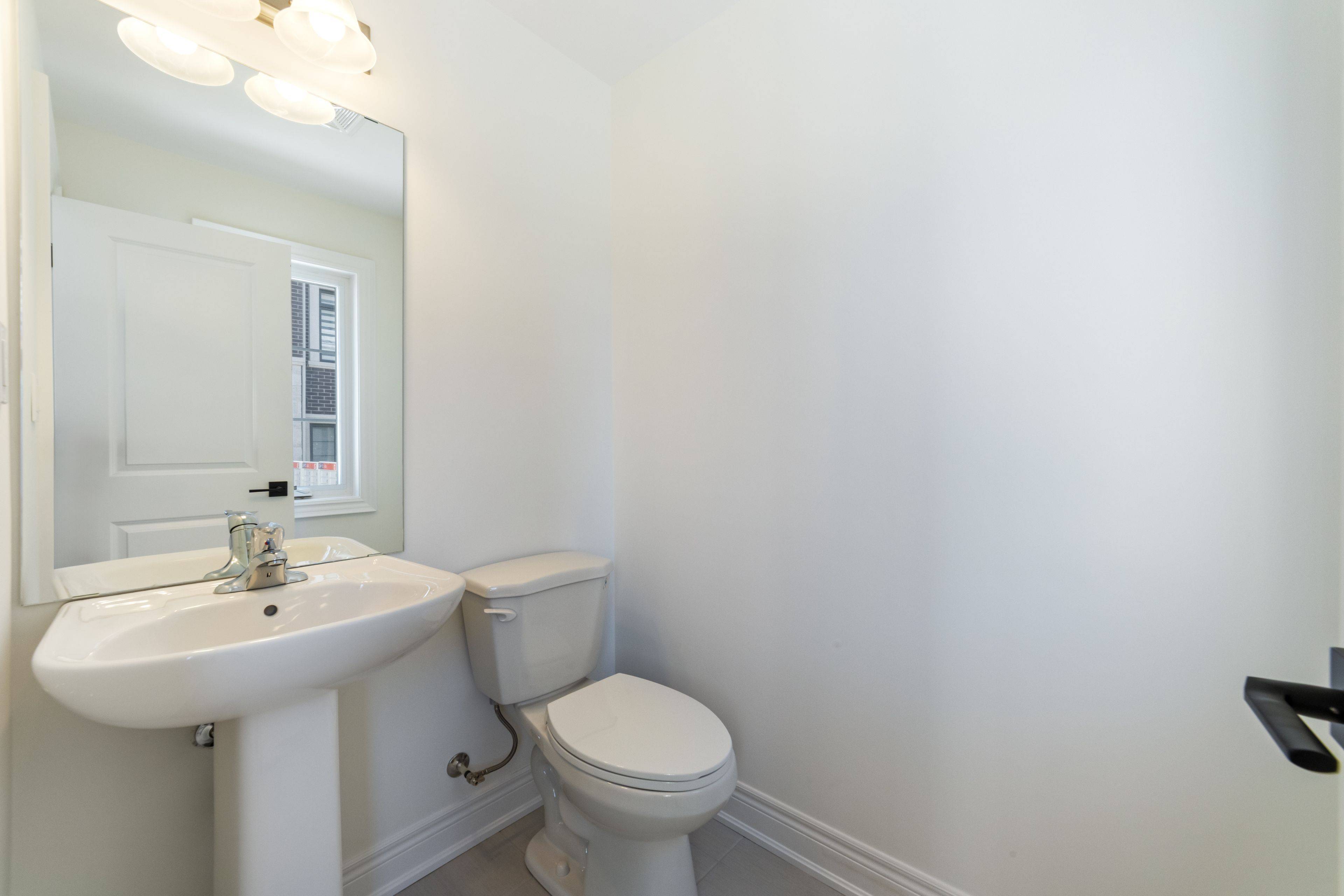 Oakville, ON L6H 8A5,260 Melody Common #36