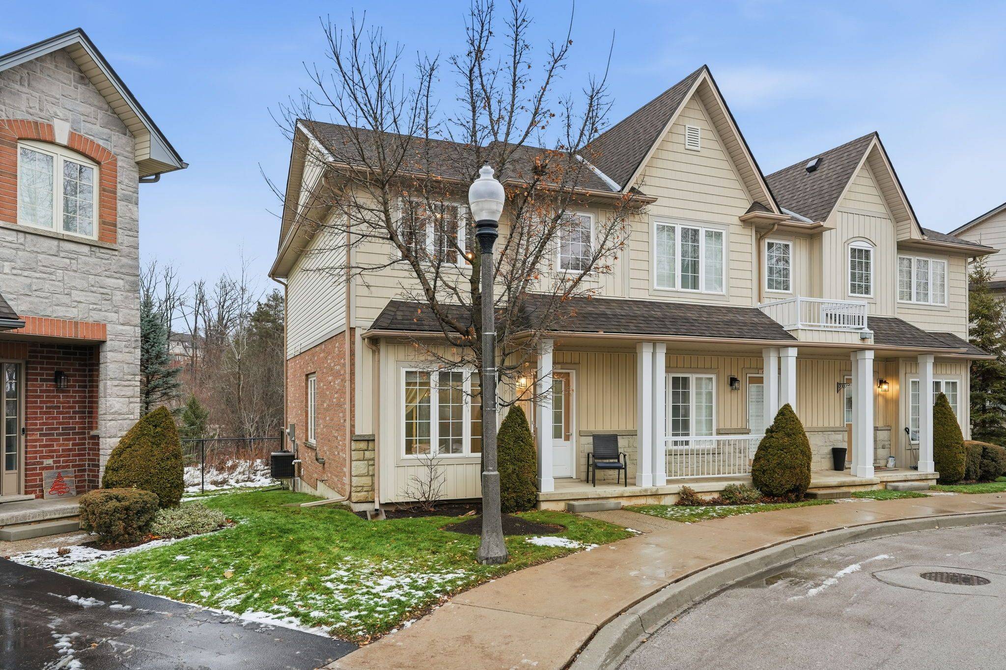 Hamilton, ON L9G 0A7,61 Liddycoat LN