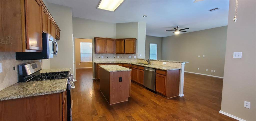 Frisco, TX 75035,10901 Camelot Drive