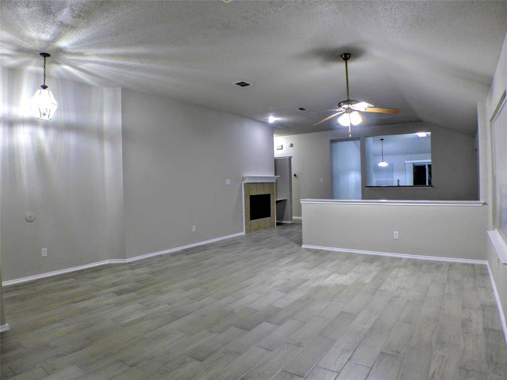 Arlington, TX 76001,7300 Cresswell Drive