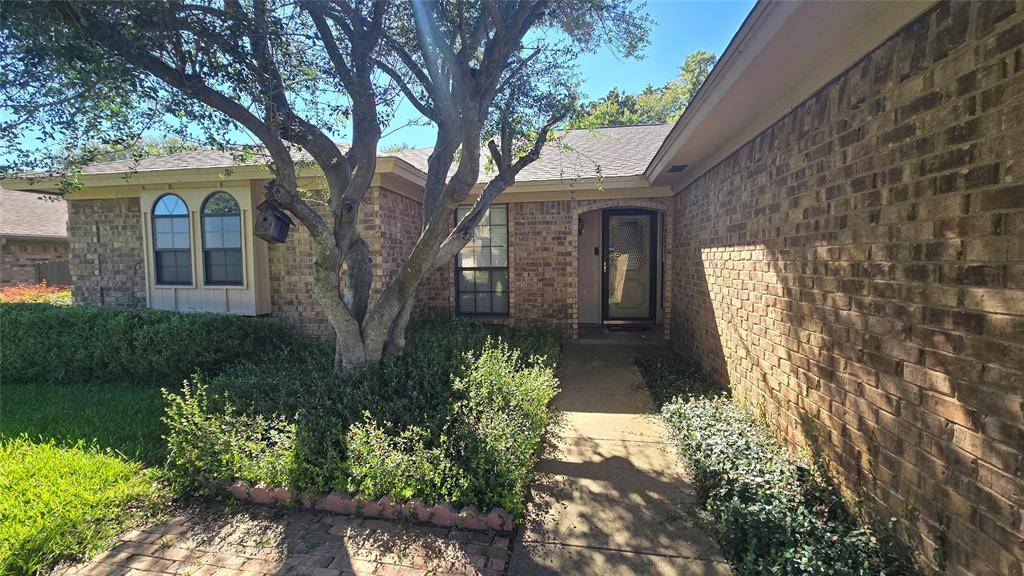 Euless, TX 76039,1001 Woodhaven Court