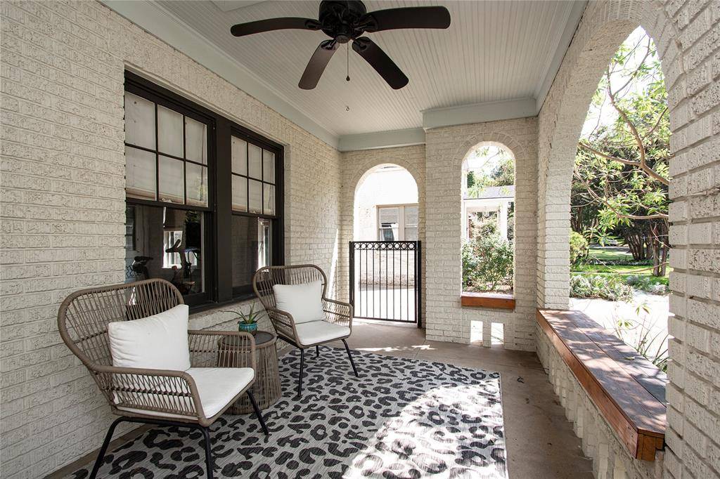 Dallas, TX 75208,1134 N Clinton Avenue