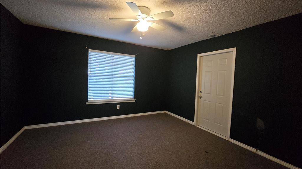 Rowlett, TX 75089,7905 liberty grove