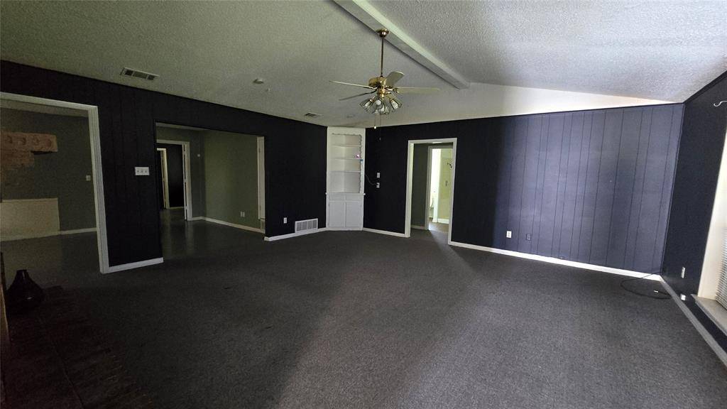 Rowlett, TX 75089,7905 liberty grove