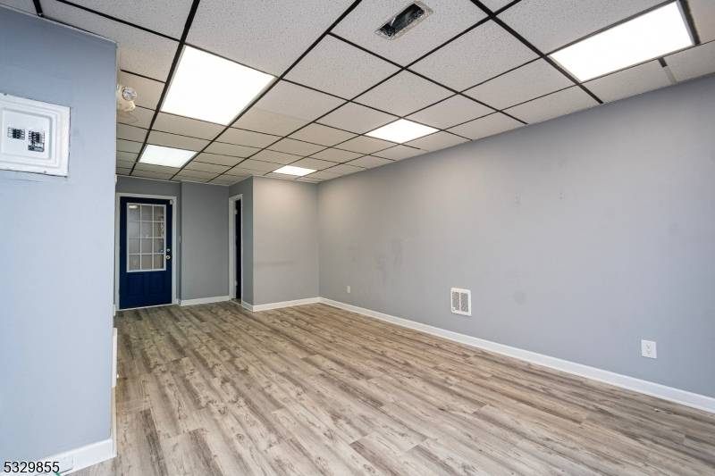 Jersey City, NJ 07306,451 Hoboken Ave