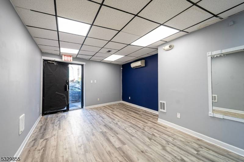 Jersey City, NJ 07306,451 Hoboken Ave