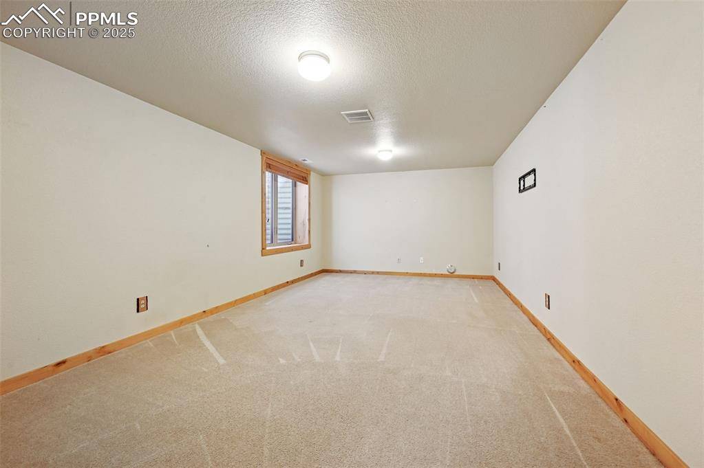 Woodland Park, CO 80863,145 Elk Grove LN