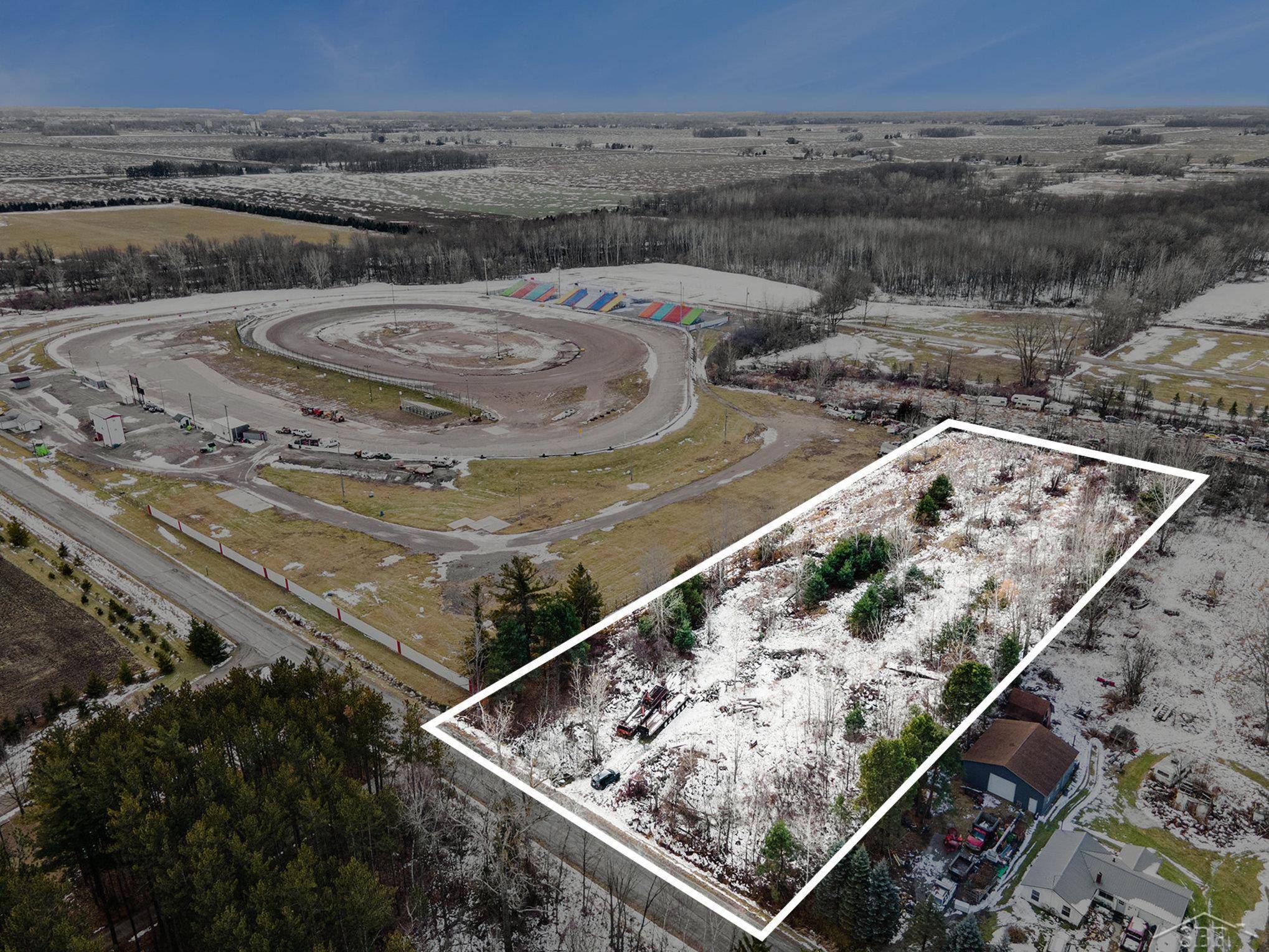 Auburn, MI 48611,0 S 8 Mile RD