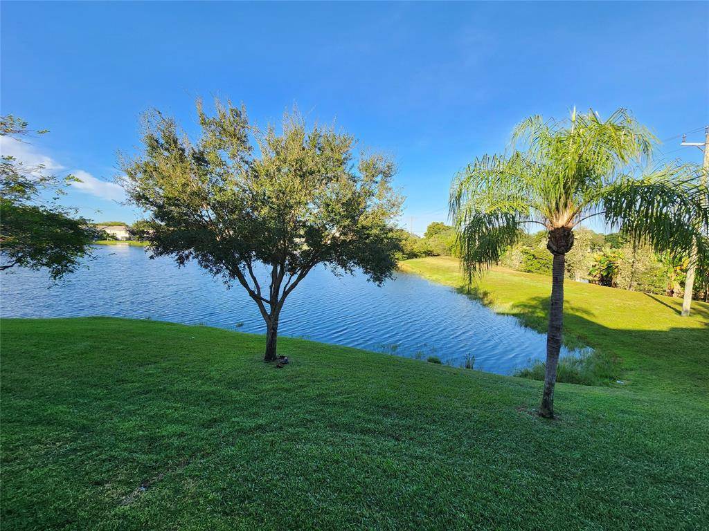 Hollywood, FL 33026,1156 NW 106th Ter #204