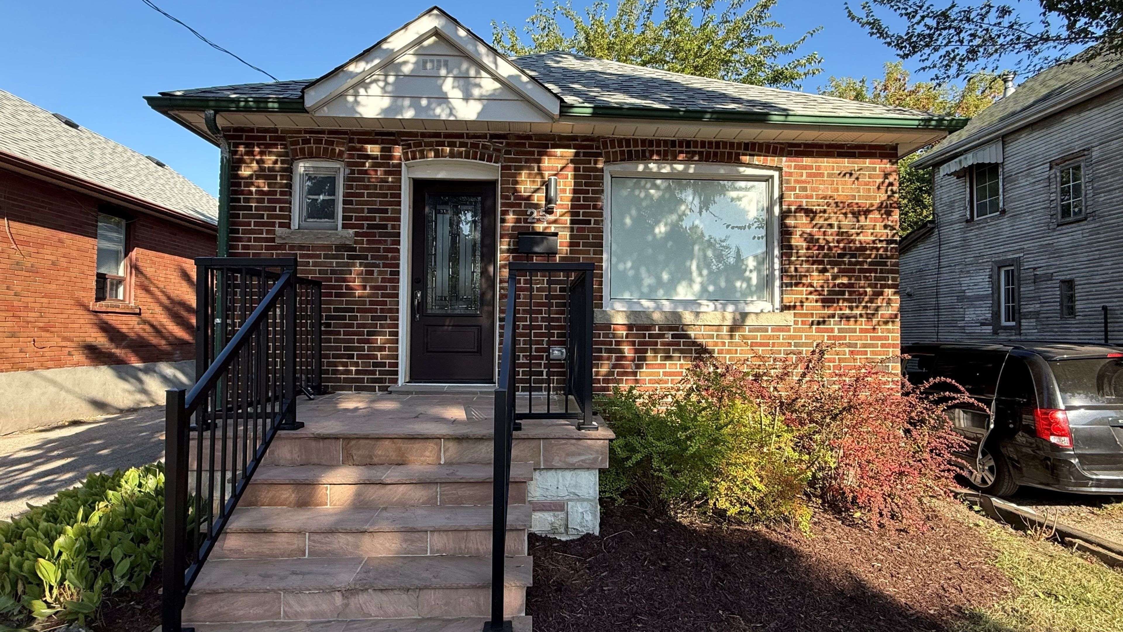 Toronto W06, ON M8V 3J7,25 Sixteenth ST