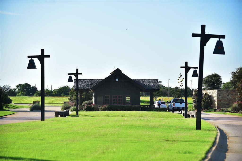 37 Pine Hills Lane, Gordonville, TX 76245