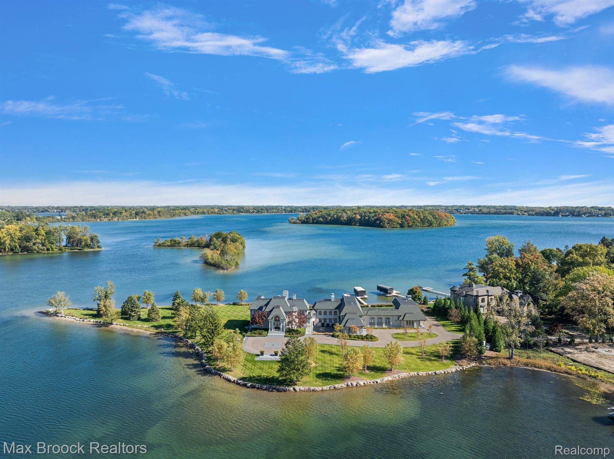 Orchard Lake, MI 48324,3251 W Shore DR