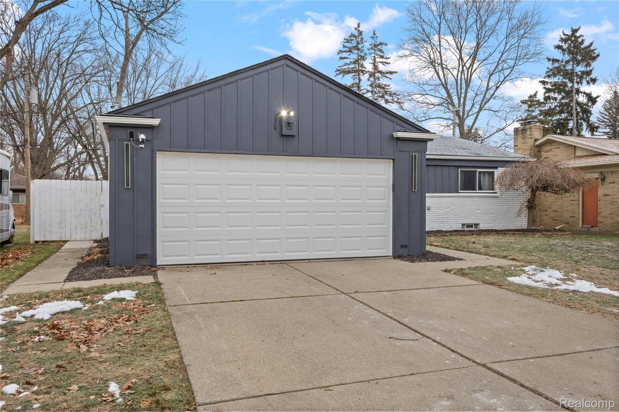 Detroit, MI 48219,23016 Pembroke AVE