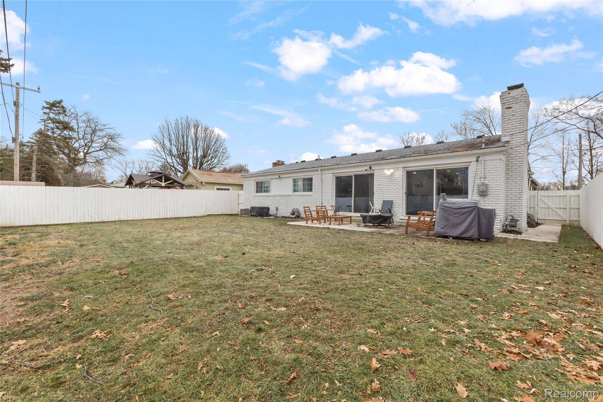 Detroit, MI 48219,23016 Pembroke AVE