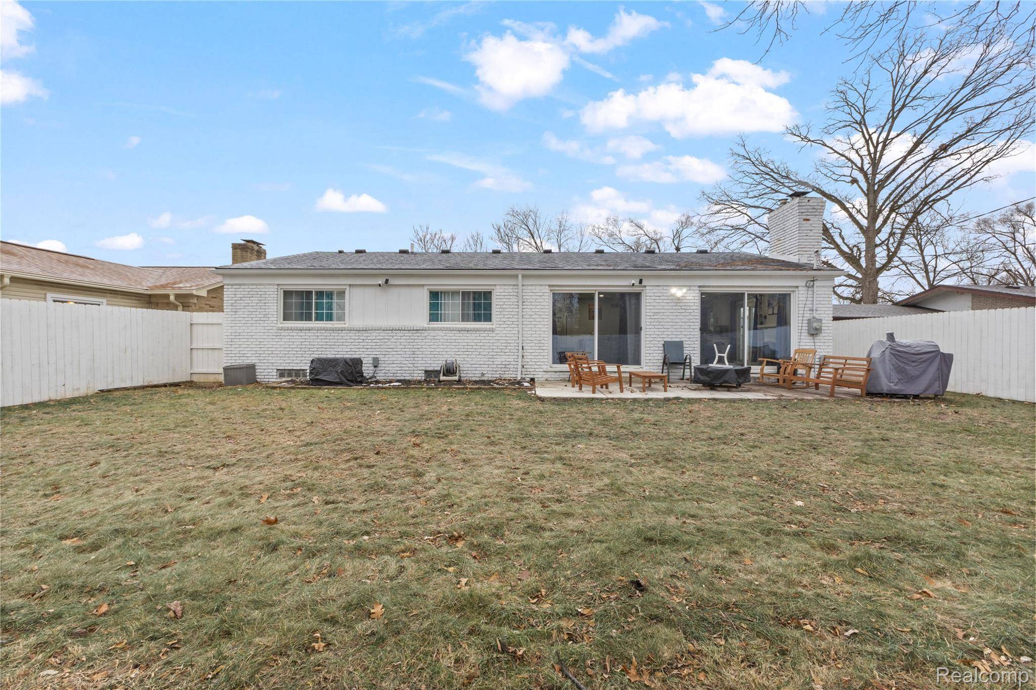 Detroit, MI 48219,23016 Pembroke AVE