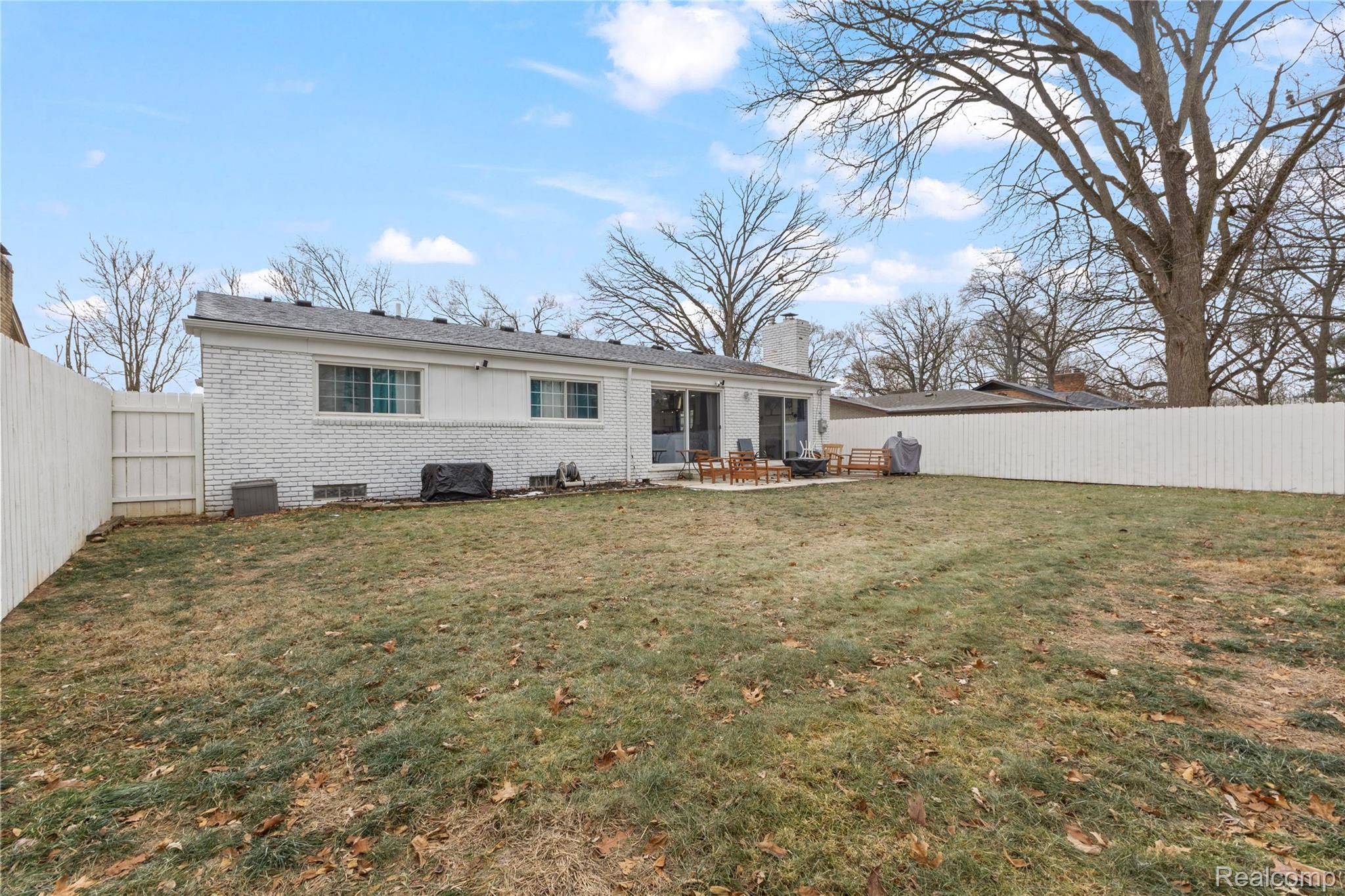 Detroit, MI 48219,23016 Pembroke AVE