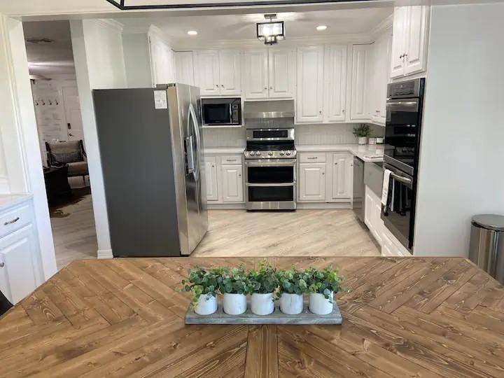 Sunset, TX 76270,1402 Posey Brewer Road